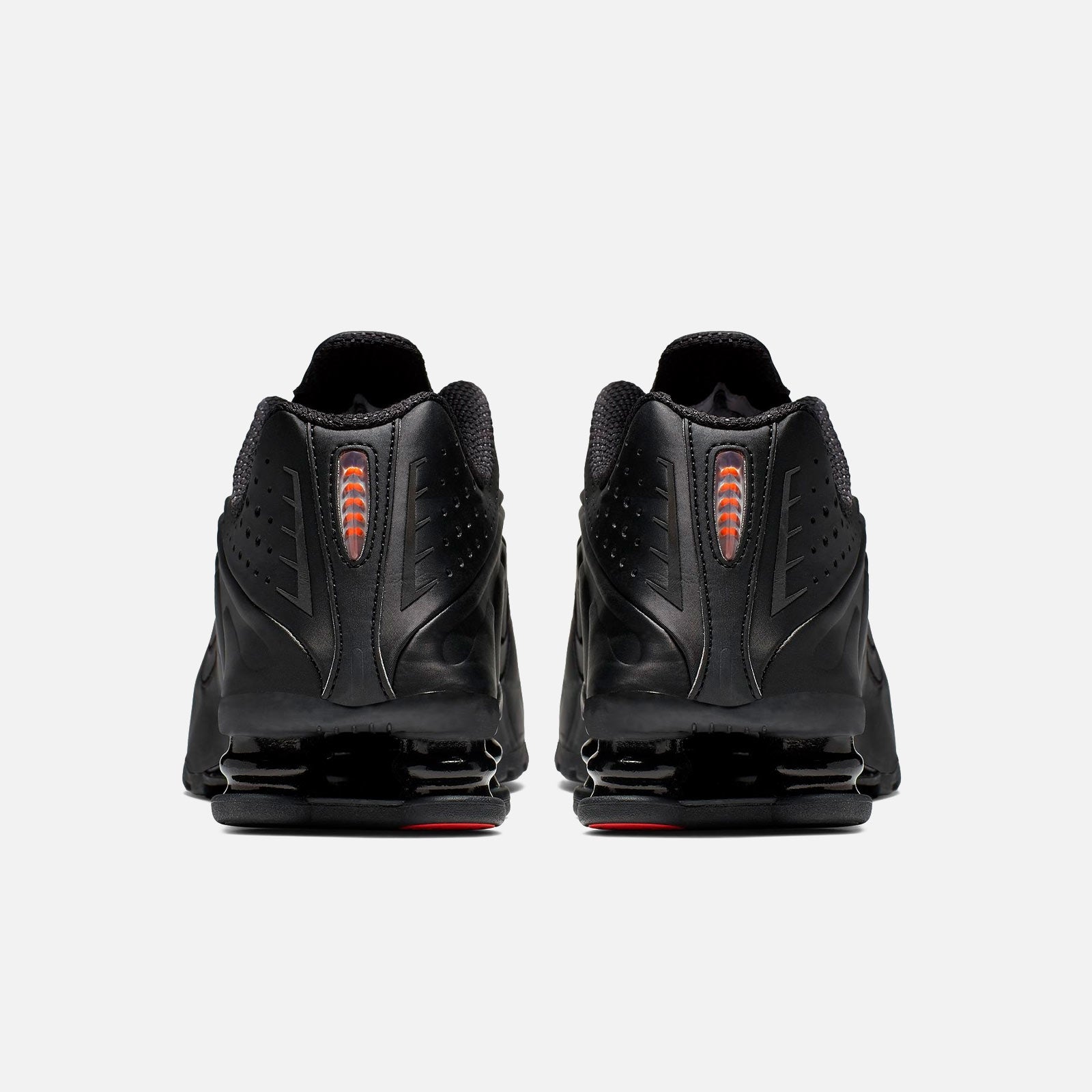 Shox R4 AR3565 004