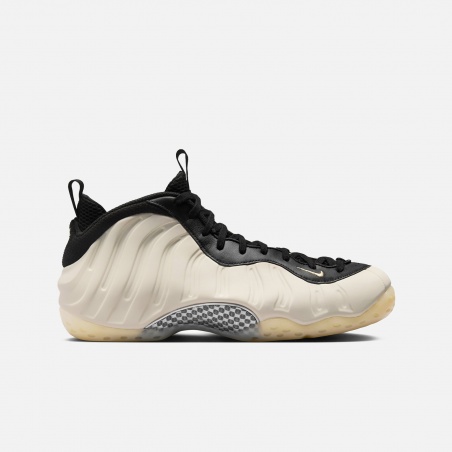 Nike Air Foamposite One FD5855-002 | 4Elementos