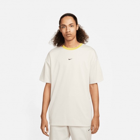 Nike DM6708-104 Sportswear Style Essentials Tee | 4Elementos