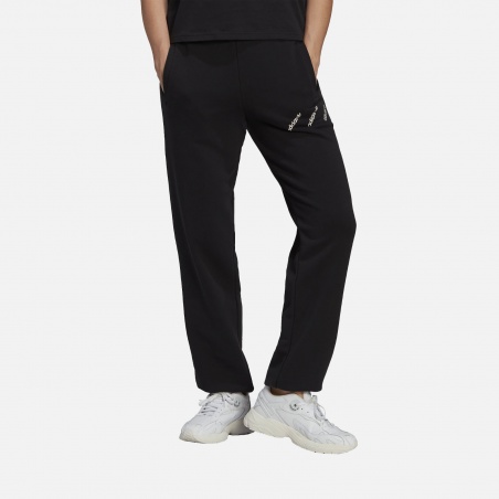 adidas HM4872 Track Pants | 4Elementos