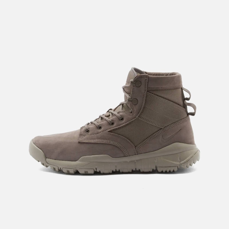 Nike 862507-201 SFB 6" NSW Leather Boot