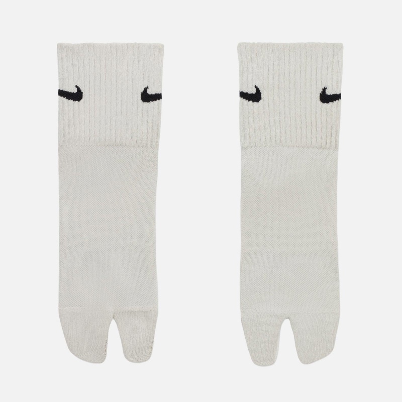 Nike Everyday Plus Lightweight Ankle Split-Toe Socks DV9475-072