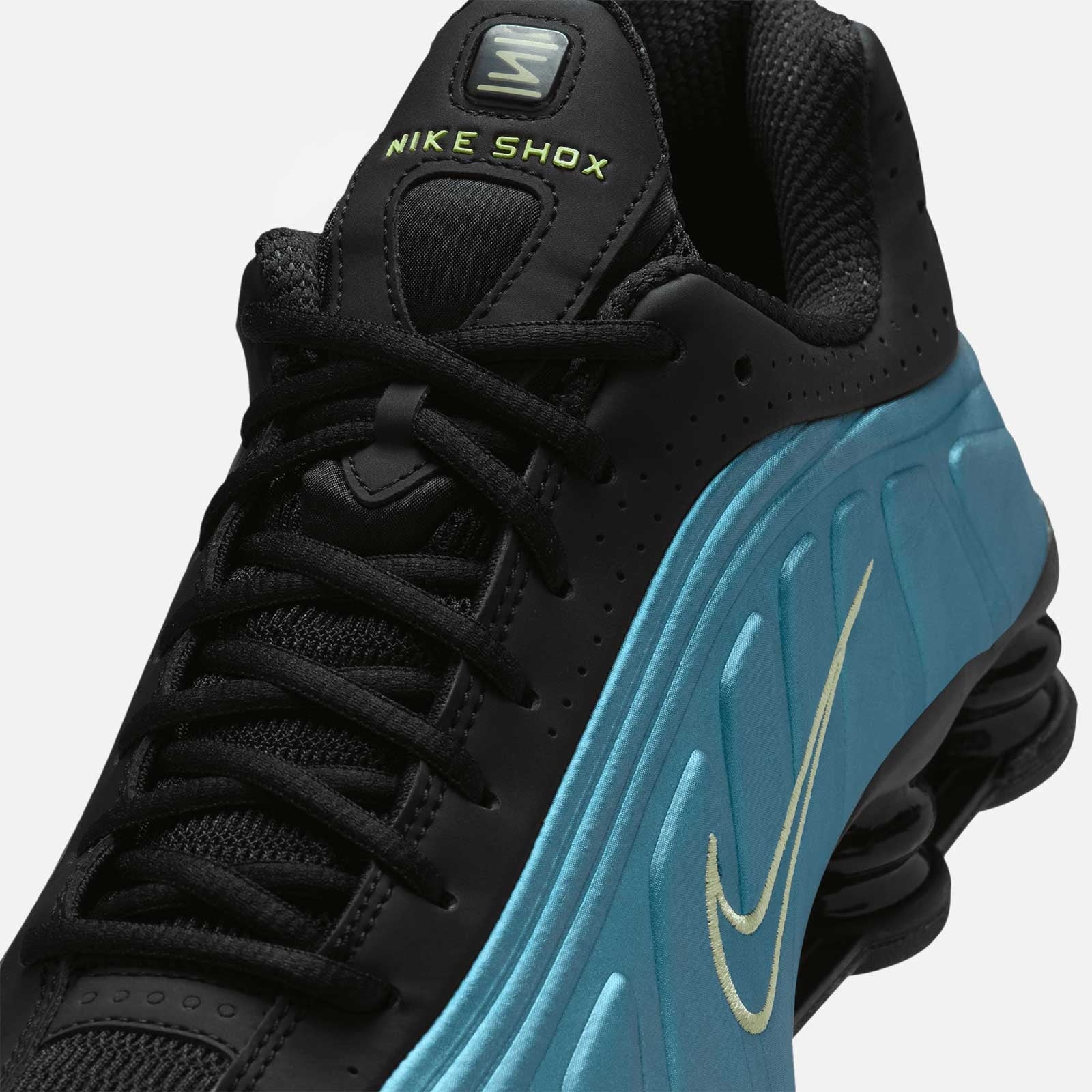 Shox R4 IF4849 500