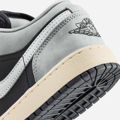 Air Jordan 1 Low SE HQ2021 012