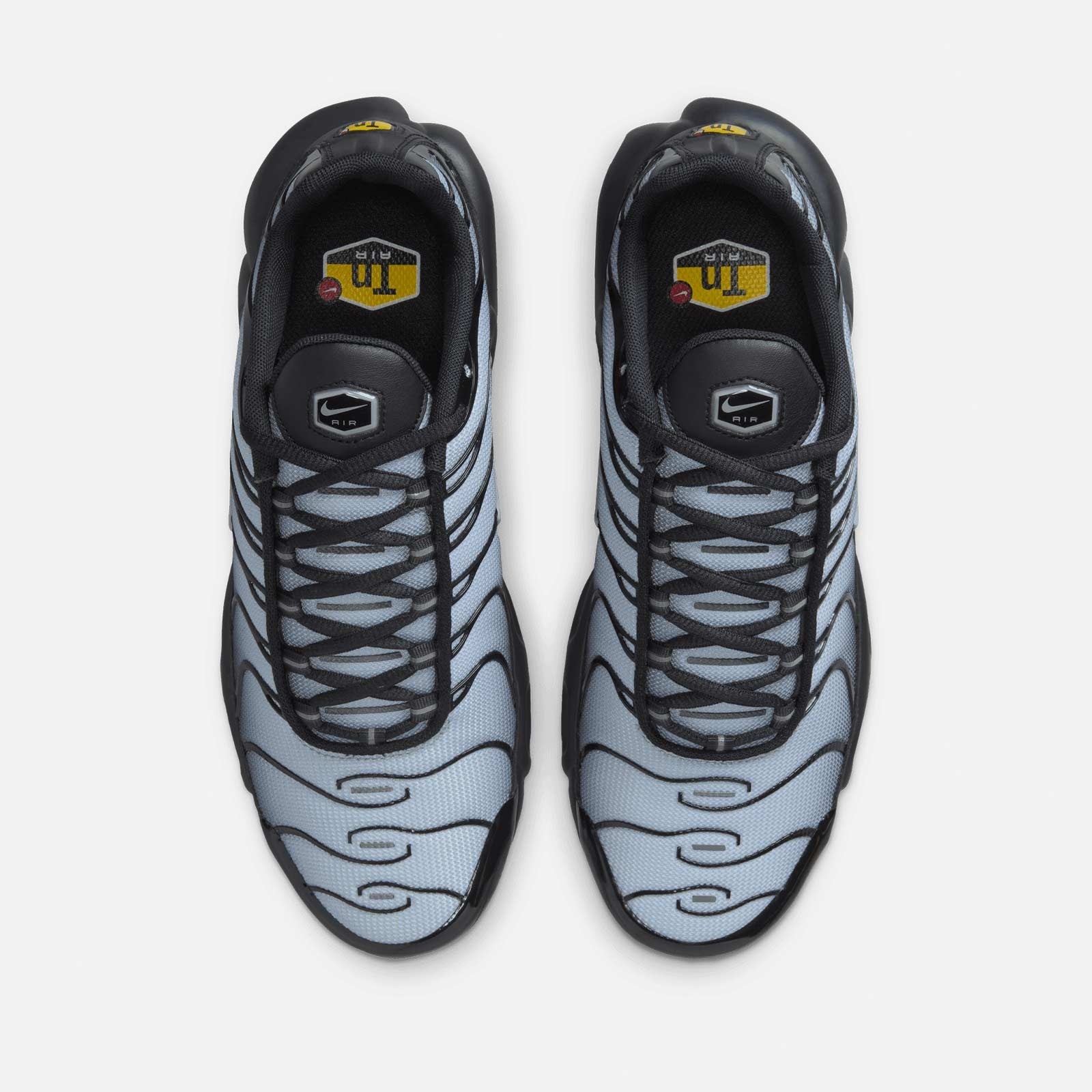 Air Max Plus SE IO0657 001
