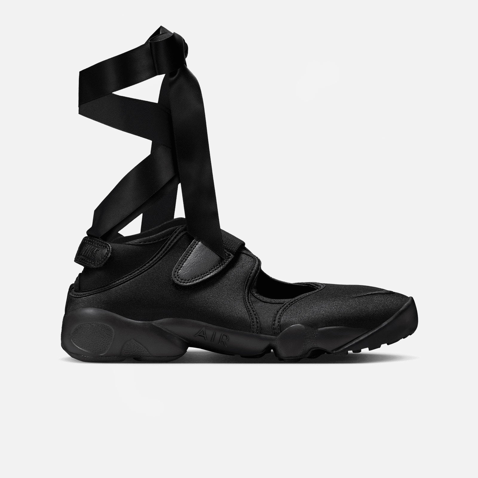 Air Rift Black Swan IH1990 010