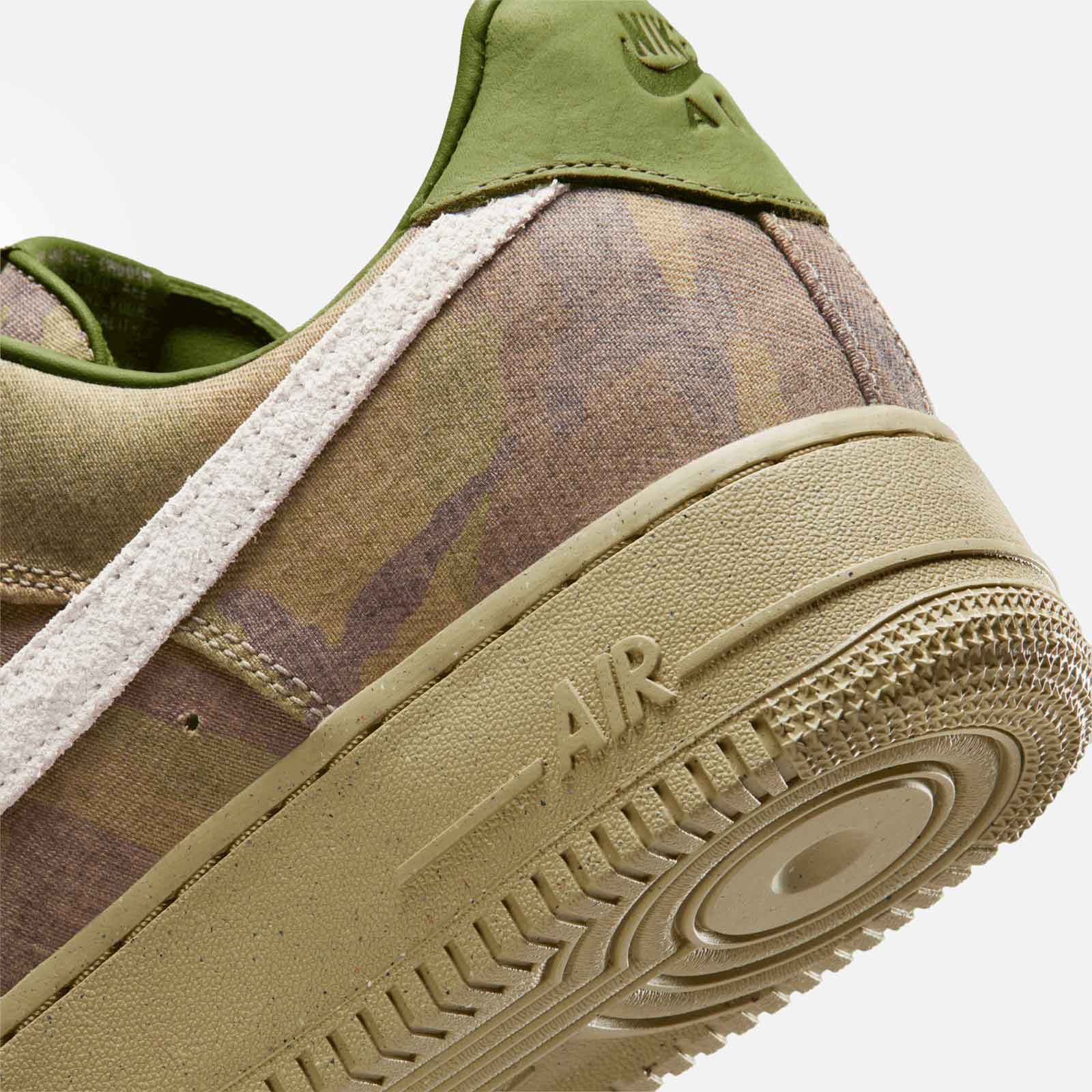 Air Force 1 Low QS Asparagus and Chlorophyll IO5011 300