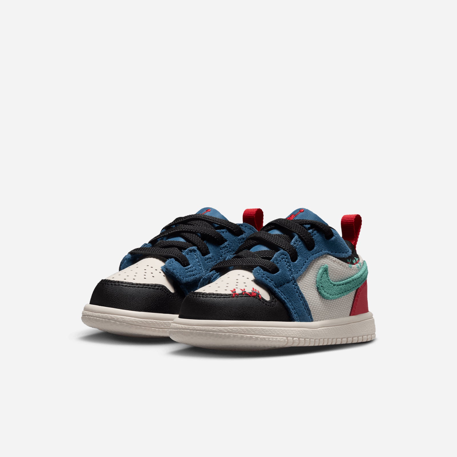 Jordan 1 Low Alt SE IO2064 401